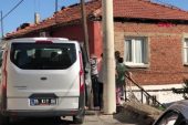 96 YAŞINDAKİ ANNESİNİ, BAŞINA TAŞLA VURARAK ÖLDÜRDÜ