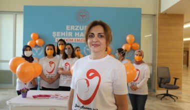 Erzurum’da hamilelere Kovid-19’a karşı anne sütüyle aşının ehemmiyeti anlatıldı