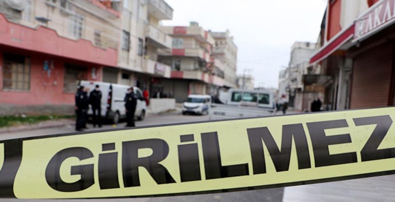 Gözü dönen kayınpeder, damadını bıçaklayarak öldürdü! Hamile kızı bebeğiyle ortada kaldı