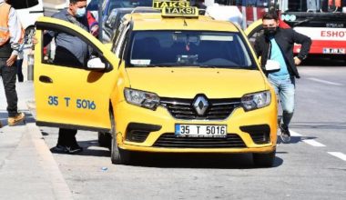 İzmir’de sivil zabıta grubundan taksilere ‘kısa mesafe’ kontrolü