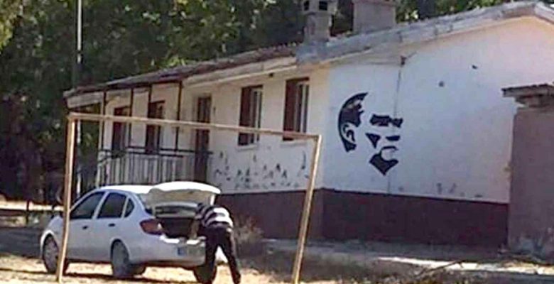 Tel hırsızları jandarmaya yakalandı