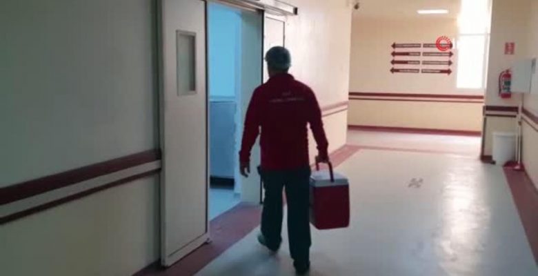 17 yıllık eşinin böbreği ile hayata tutundu: “Onun için canımı bile veririm”