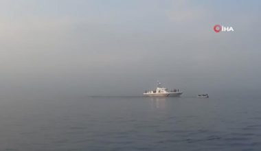 32 sistemsiz göçmen Türk Kıyı Güvenlik Botları tarafından kurtarıldı