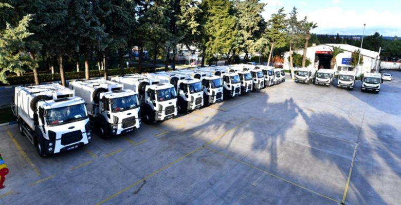 Büyükşehir’den ilçe belediyelerine çöp kamyonu dayanağı