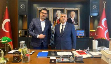 Çeşme MHP’de Gökhan Çelik devri