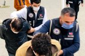 Çeşme’de 2 göçmen kaçakçısı tutuklandı