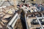 Deniz dolgusuna inşa edilecek Trabzon Kent Hastanesi için fore kazık çakma süreçleri sürüyor