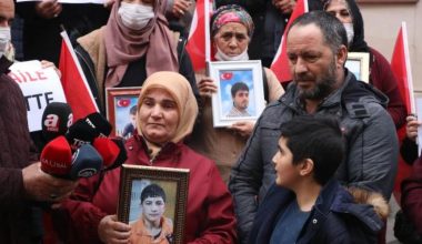 Evlat nöbetindeki 10 yaşındaki Muhammed: Ağabey ne olur gel