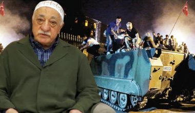 FETÖ elebaşı Gülen’in darbe bildirisini verdiği sırada yanında Adil Öksüz, Kemal Batmaz, Hakan Çiçek ve Nurettin Oruç varmış