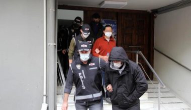 İhraç diplomat karı-kocanın da ortalarında olduğu 15 FETÖ şüphelisinden 9’u tutuklandı
