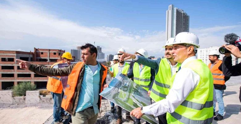 “İzmir trafiğini rahatlatacak yatırımın birinci etabını yeni yılda açacağız”