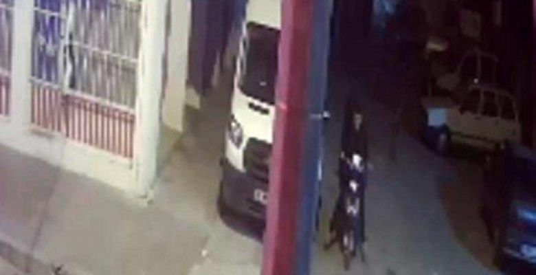 İzmir’de bir gecede 37 aracın lastikleri kesildi