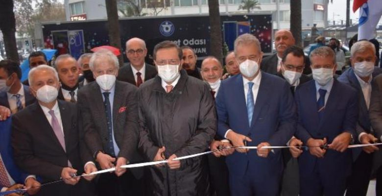 İZMİR’DE ‘GEZİCİ DİJİTAL KARAVAN’ PROJESİ TANITILDI