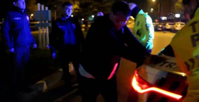 İzmir’den Manisa’ya kaçan araba şoförü alkollü çıktı