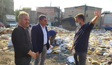 Mobilya Sitesi esnafı çöp alanlarıyla iç içe hizmet veriyor