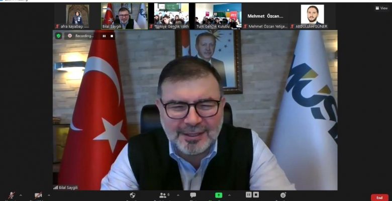 MÜSİAD İzmir Lideri Bilal Saygılı, gençlere deneyimlerini paylaştı