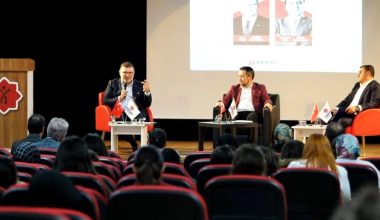 MÜSİAD İzmir Lideri ve ASKON İzmir Lideri öğrencilerle buluştu