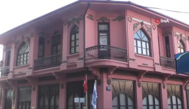 Necip Fazıl Kısakürek “Otel Odaları” şiirini bu odada yazdı