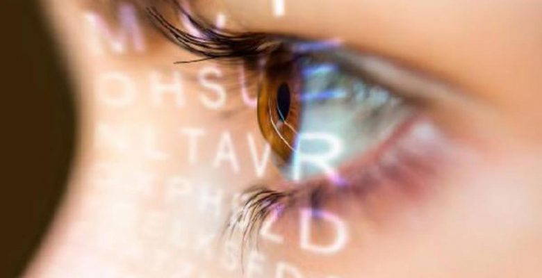 OP. DR. ERTAN SUNAY: HASTA LAZER TEDAVİSİNDEN SONRA GÖZLÜKTEN ÖMÜR UZUNLUĞU KURTULABİLİR