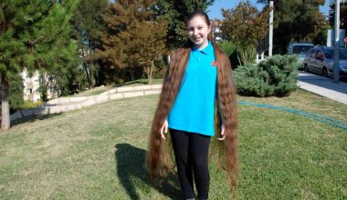 Rapunzel Pelin’in saçları uzunluğunu aştı