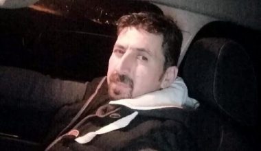 Son dakika: Arabada tabancayla vurulmuş olarak meyyit bulundu, telefonunda savaş oyunu açıktı