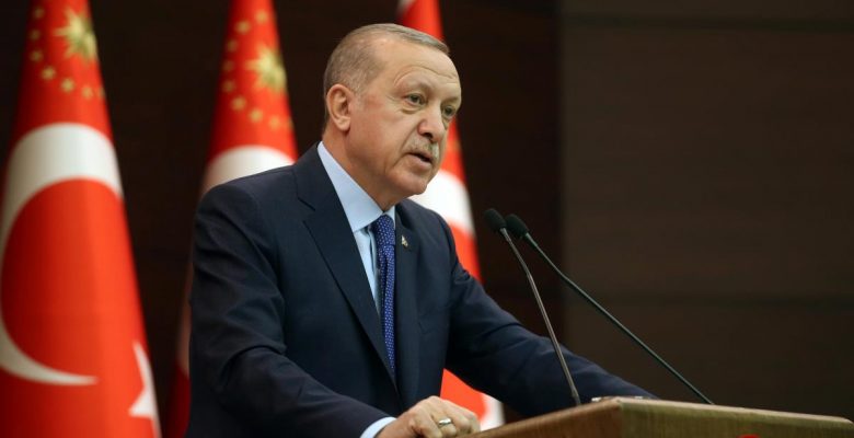 Son Dakika: Cumhurbaşkanı Erdoğan; minimum fiyat, EYT ve 3600 ek gösterge başlıklarının ele alındığı Kabine sonrası konuşuyor