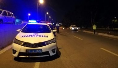 Son dakika haber! İzmir’de arabayla motosiklet çarpıştı: 1 meyyit