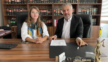 Son dakika haber… Uçakta koltukları diğerlerine satılan 4 kişi toplam 32 bin lira tazminat kazandı