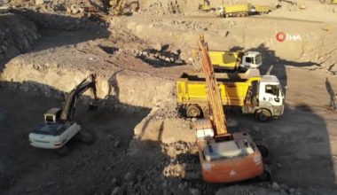 Son dakika haberleri… Şanlıurfa Kent Hastanesi inşaatı büyüyor: 75 iş makinesi, yüzlerce kamyon ve personel ile çalışmalar devam ediyor