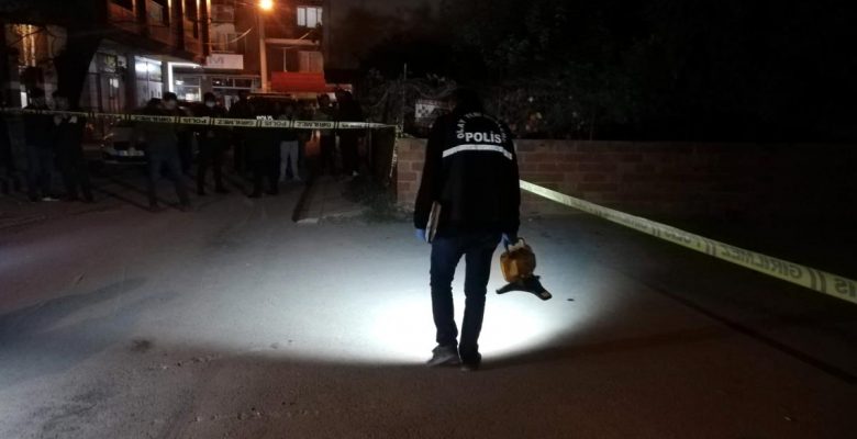 Son dakika… İzmir’de sokak ortasında silahla vurulan kişi öldü