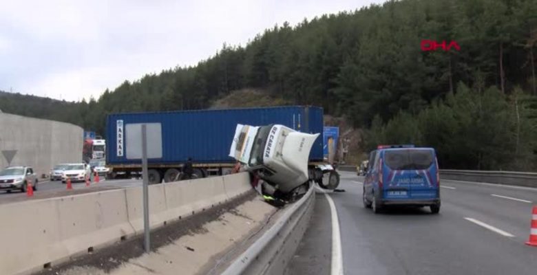Son dakika… Manisa’da zincirleme kaza: 2 yaralı