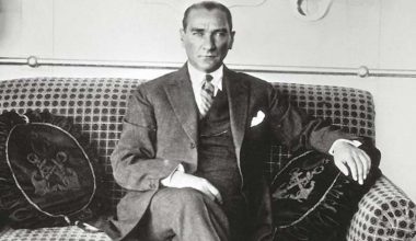 Ulu Lider Mustafa Kemal Atatürk’ü ortamızdan ayrılışının 83. yıl dönümünde sevgi, hürmet ve minnetle anıyoruz