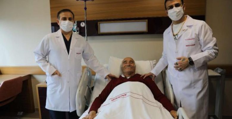 8 saat kalbi durdurularak yapılan ameliyatla sıhhatine kavuştu
