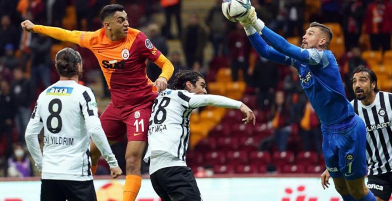Aslan kan kaybetmeye devam ediyor! Altay pürüzünü de geçemeyen Galatasaray, 4 maçtır kazanamıyor