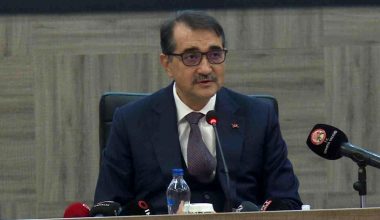 Bakan Dönmez: “En ağır yaralı personelimizin kolu kırıldı”