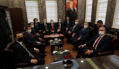 Bakan Gül ve Bakan Özer 17 kentte 18 adalet mesleksel eğitim merkezinin açılışını yaptı