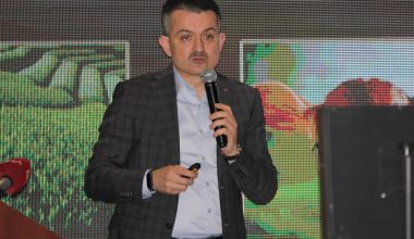 Bakan Pakdemirli: “Birçok gelişmiş ülkenin aylarca söndüremediği yangını söndürdük”