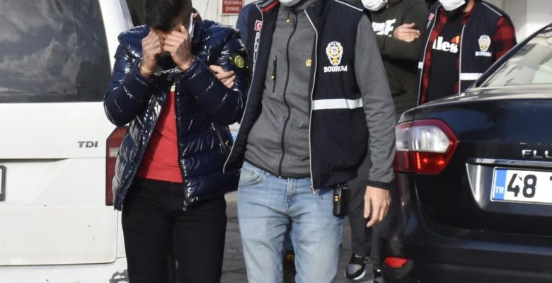 Bodrum’da bahçelerin demir kapılarını çaldığı argüman edilen 2 kişi tutuklandı