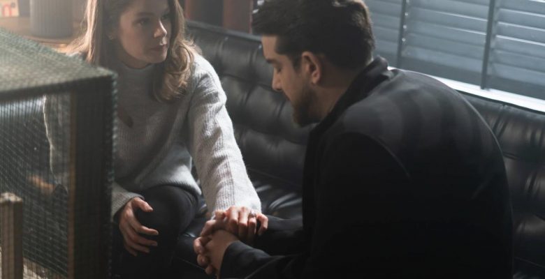 Camdaki Kız canlı izle! Kanal D Camdaki Kız 26. yeni kısım canlı izle! Camdaki Kız yeni kısımda neler olacak?