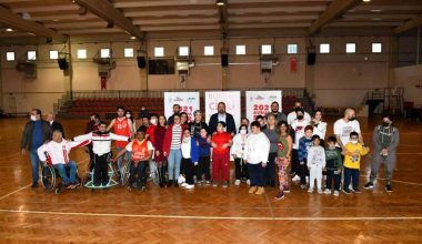 Çiğli manileri birlikte aşıyor