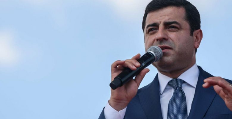 Demirtaş’tan “Cumhurbaşkanlığı seçimi öncesi tahliye olursanız aday olur musunuz?” sorusuna cevap