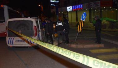 Düğünde ‘halay başı olma’ hengamesi kanlı bitti; 1’i ağır 3 yaralı