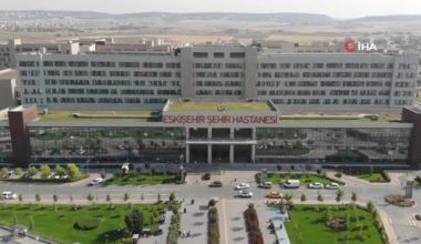 Eskişehir’de 100’üncü TURKOVAC gönüllüsü aşı oldu