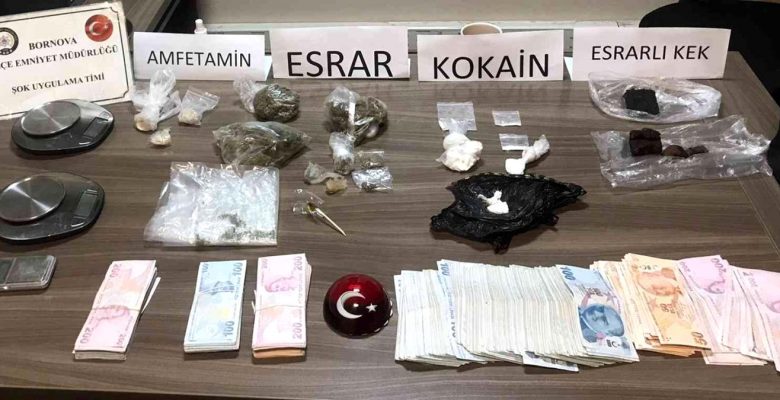 İzmir’de avukatın kullandığı araçtan çıkanlar pes dedirtti