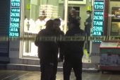 İzmir’de kuyumcuyu silahla yaralayıp altınları çalan kuşkulu tutuklandı