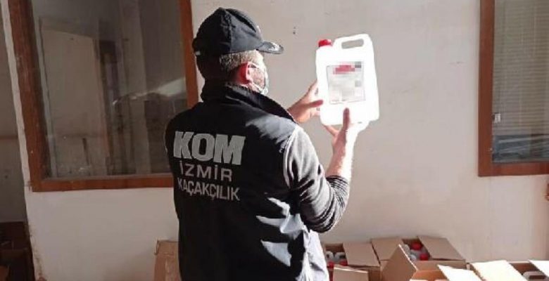 İzmir’de yılbaşı öncesi 2 ton geçersiz etil alkol ele geçirildi