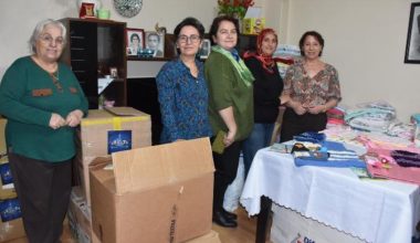 ‘İzmirli Teyzeler’den miniklere sıcak dokunuş