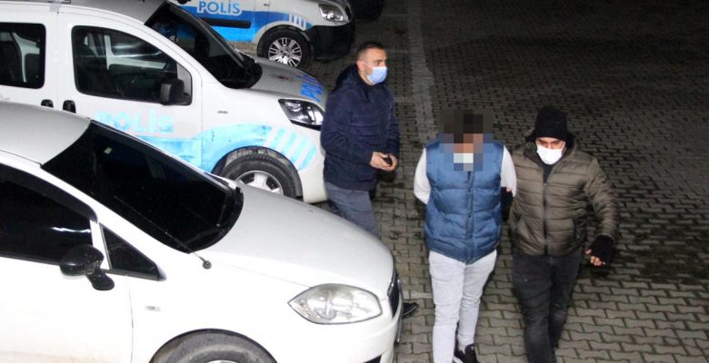 Kula’da 3 bin 744 adet sentetik uyuşturucu hap ele geçirildi