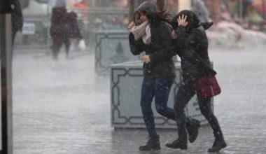 Meteoroloji 10 Aralık tarihli hava raporunu paylaştı! 25 ile sarı ve turuncu kodlu ikaz yapıldı, rüzgarın suratı 100 km’yi bulacak