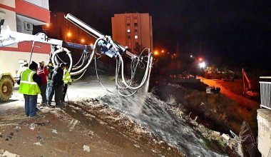 Narlıdere’de çöken istinat duvarına güvenlik tedbiri